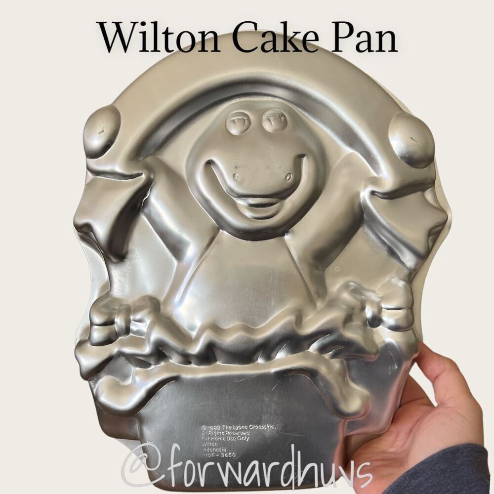 Vintage 1998 Wilton Barney Collectable Baking Cake Pan